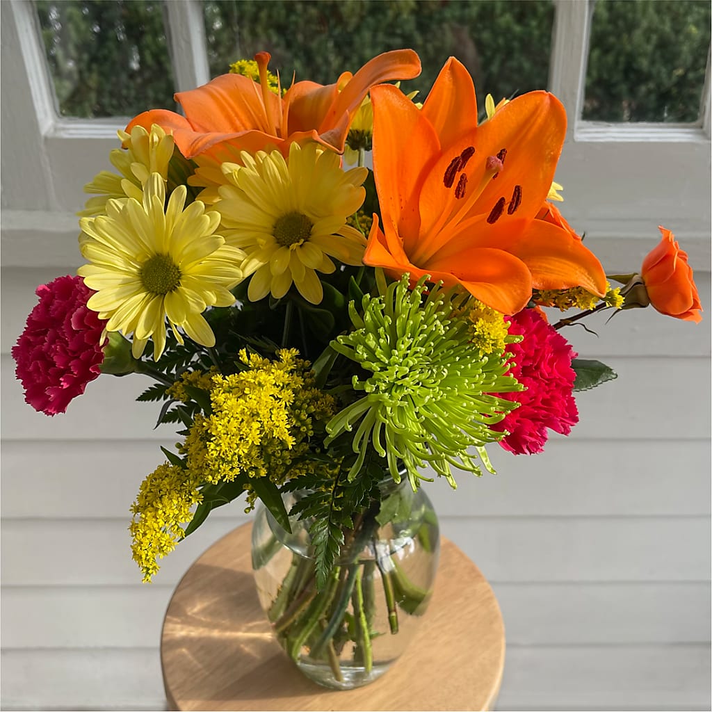 Bold & Bright – A Florist Original – DIVINE FLORAL & GIFTS, Arlington TX