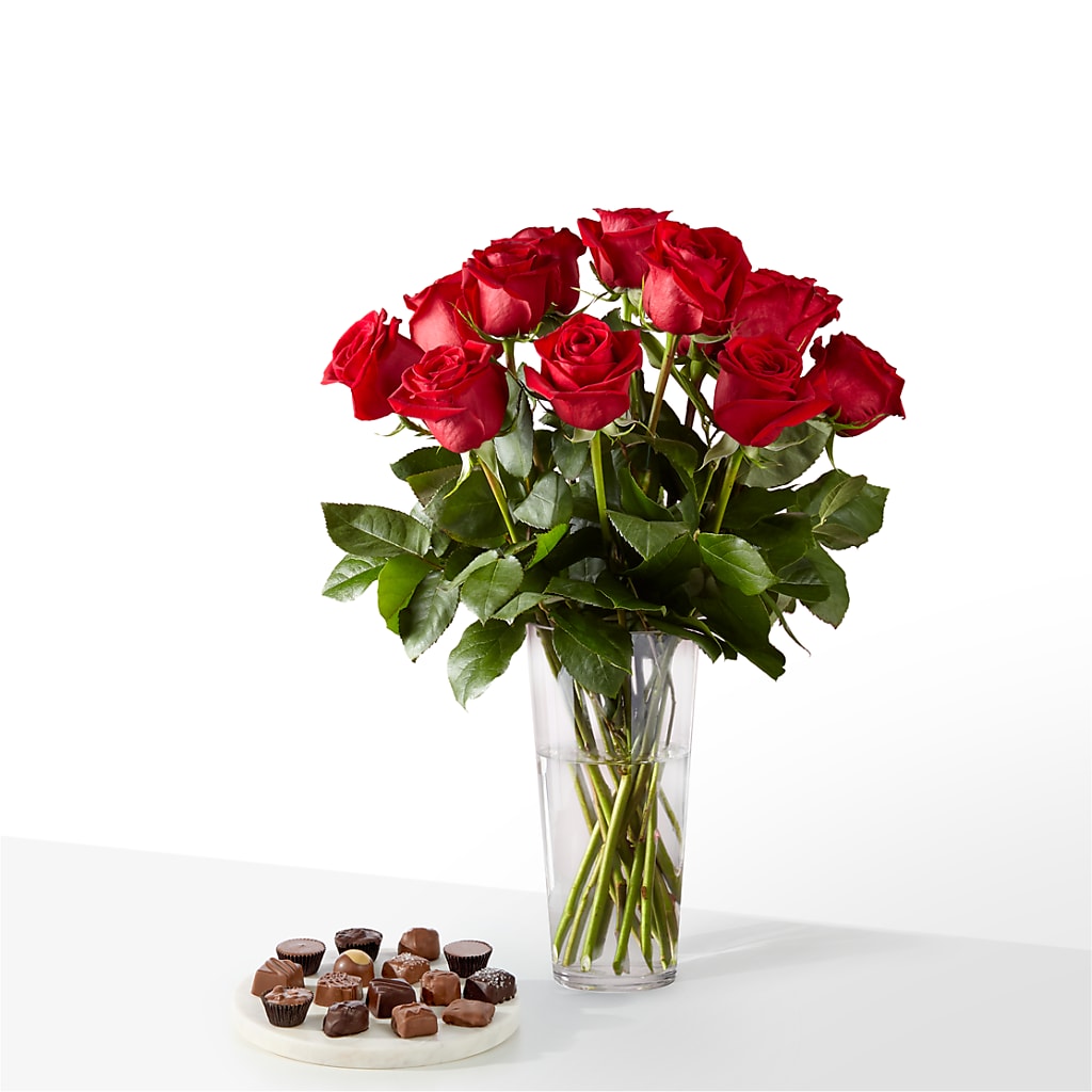 Romantic Long Stem Red Rose Bouquet Bundles – DIVINE FLORAL & GIFTS, Arlington TX