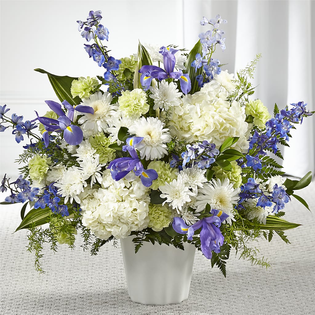 Soft Serenity Floor Basket – DIVINE FLORAL & GIFTS, Arlington TX