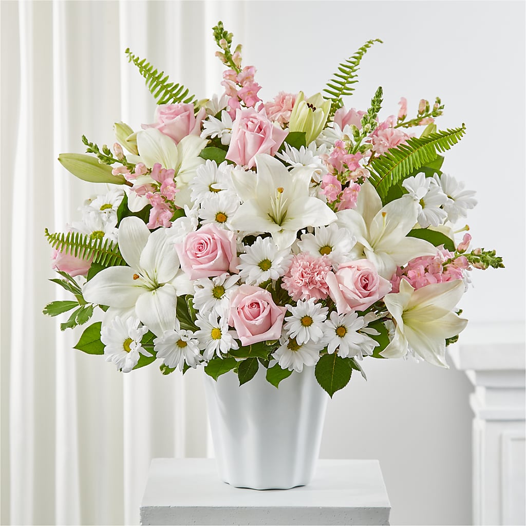 Soft Touch Tabletop Basket – DIVINE FLORAL & GIFTS, Arlington TX