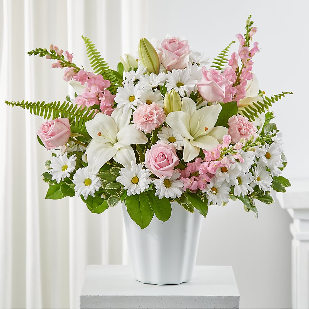Soft Touch Tabletop Basket – DIVINE FLORAL & GIFTS, Arlington TX