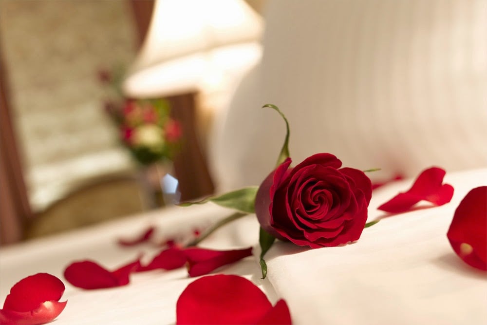 Box of Rose Petals
