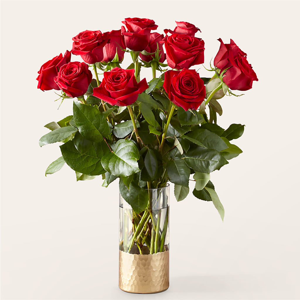 Classic Love Red Rose Bouquet – DIVINE FLORAL & GIFTS, Arlington TX