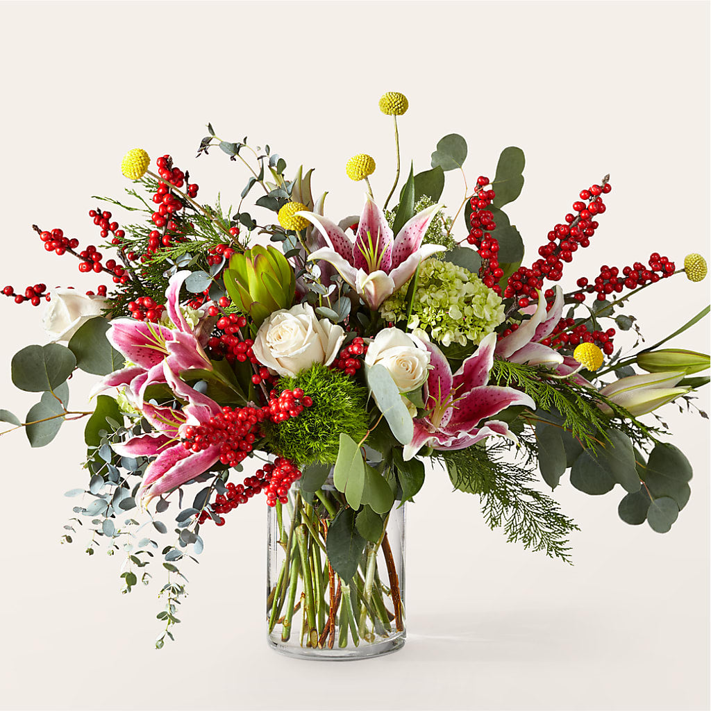 Berry & Bright Bouquet – DIVINE FLORAL & GIFTS, Arlington TX