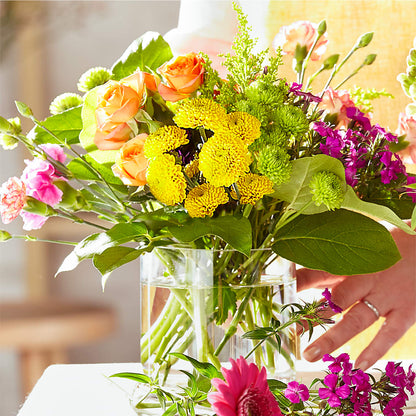 Bold & Bright – A Florist Original – DIVINE FLORAL & GIFTS, Arlington TX
