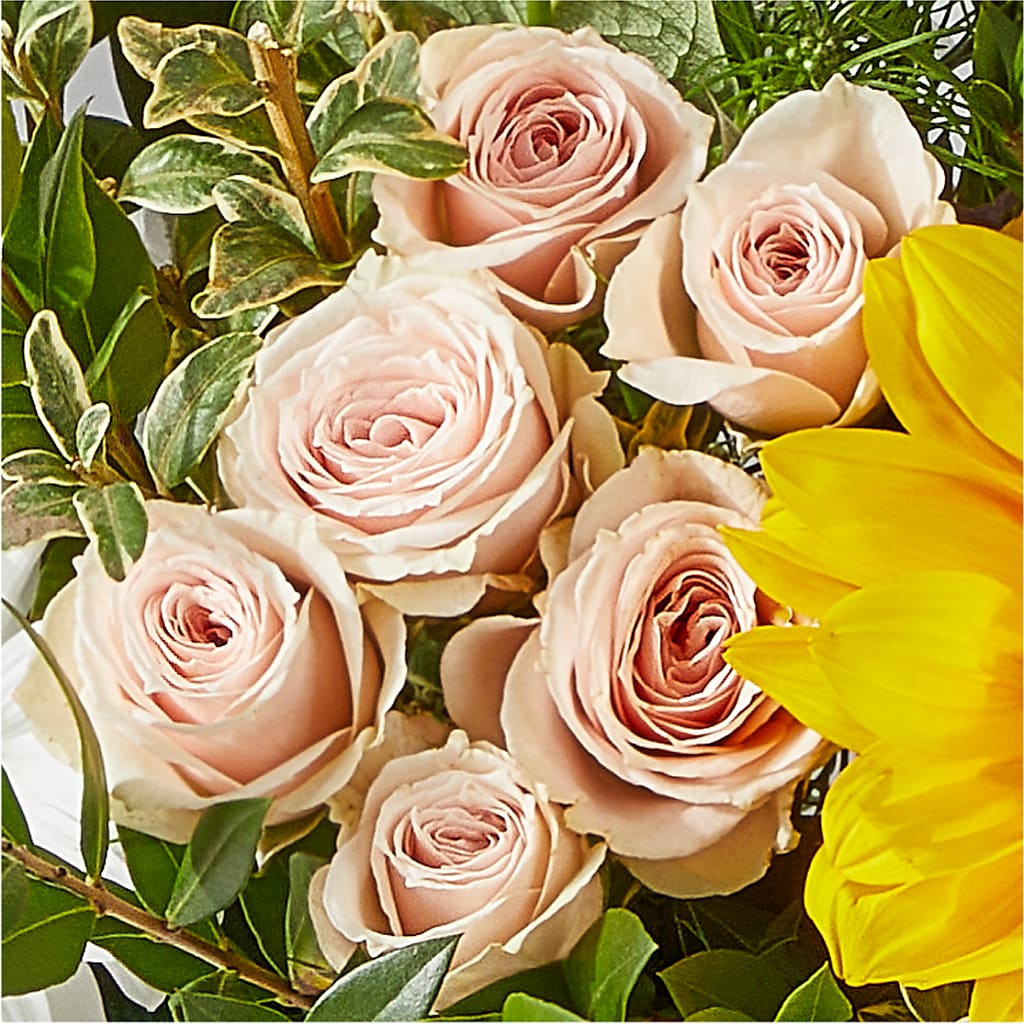 The Good Life Bouquet – DIVINE FLORAL & GIFTS, Arlington TX