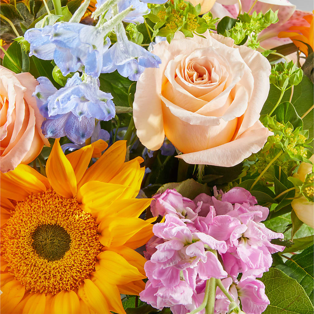 Dreamy Meadows Bouquet – DIVINE FLORAL & GIFTS, Arlington TX