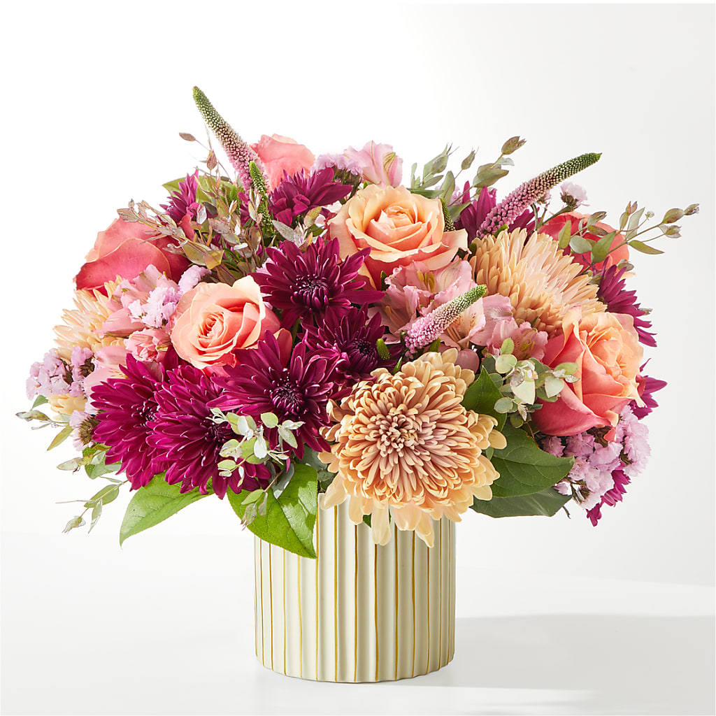 Berry Cobbler Bouquet with Ivory Vase – DIVINE FLORAL & GIFTS, Arlington TX