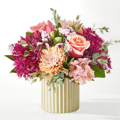 Berry Cobbler Bouquet with Ivory Vase – DIVINE FLORAL & GIFTS, Arlington TX