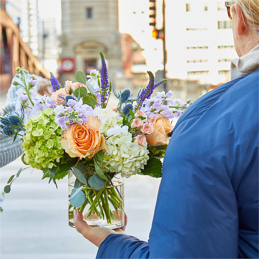 Porch Swing Bouquet – DIVINE FLORAL & GIFTS, Arlington TX
