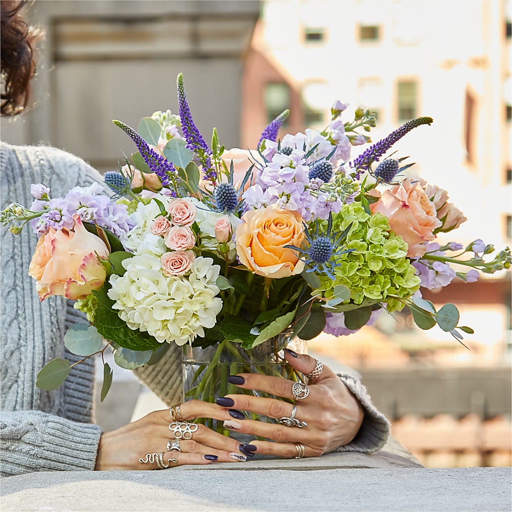 Porch Swing Bouquet – DIVINE FLORAL & GIFTS, Arlington TX
